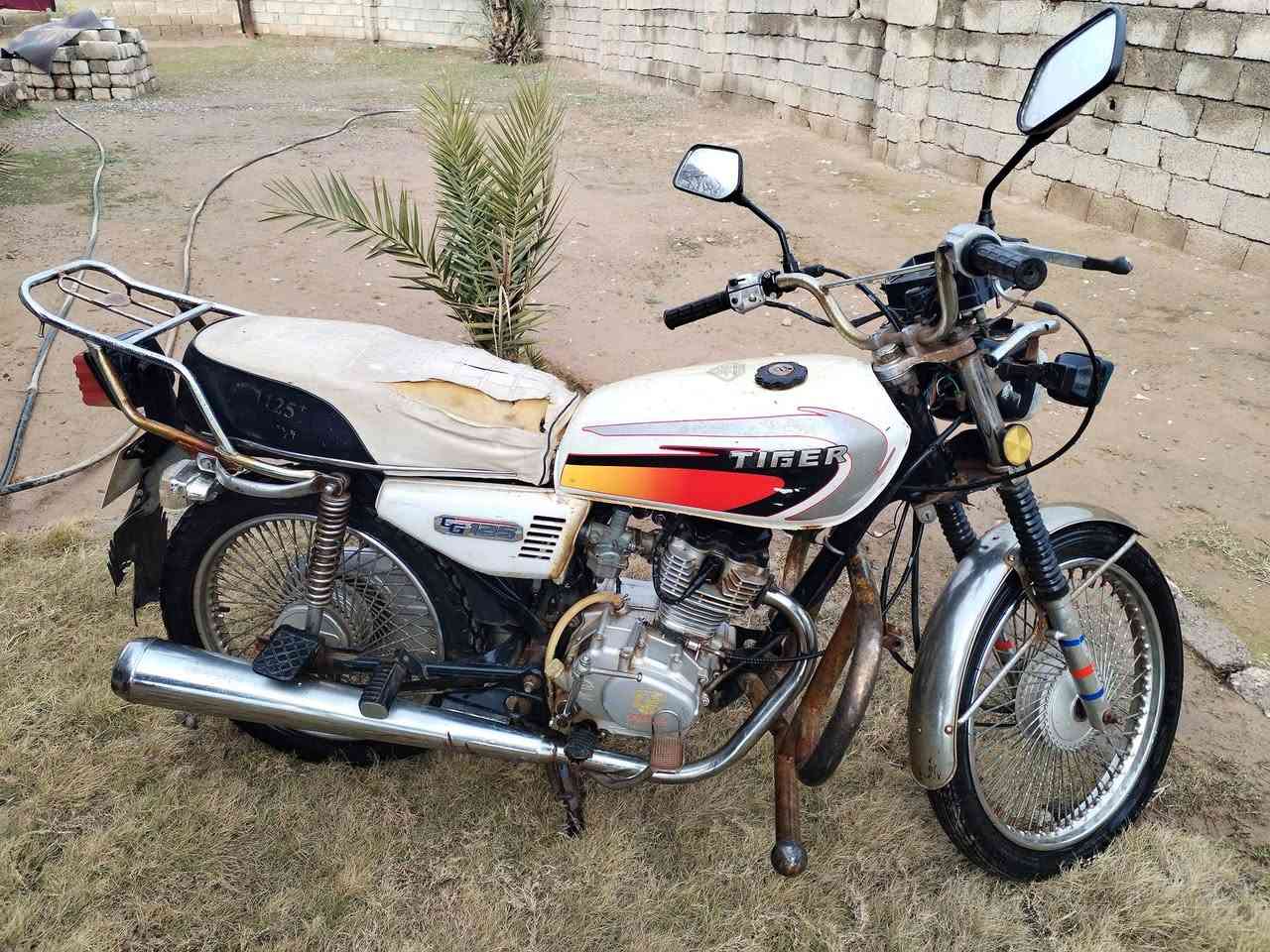 سلام عليكم موطور2019 إيراني 4كير للبيع السعر 350 وبي مجال ***********
