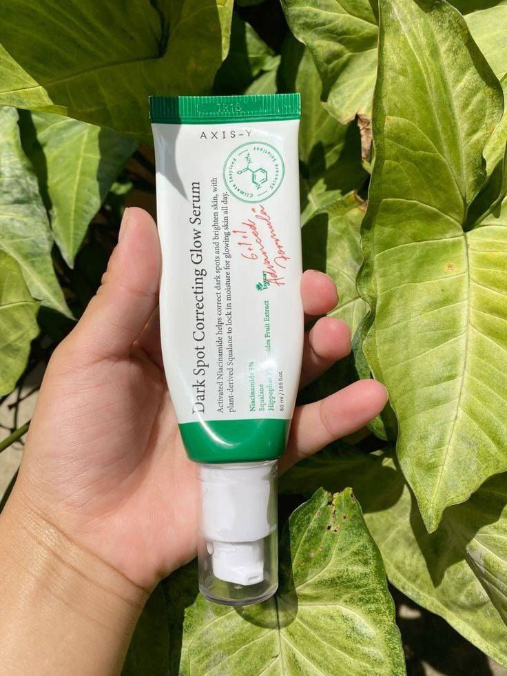 💚 AXIS-Y Dark Spot Correcting Glow Serum
سيروم اكسس واي الكوري يعالج التصبغات وآثار الحبوب ويمنح البشرة إشراقة ونضارة ✨
💚 يحتوي على النياسيناميد لتفتيح البقع الداكنة وتوحيد لون البشرة
💚 غني بمكونات نباتية مثل البابايا، الآذريون، ونبق البحر
💚 مضاد أكسدة يساعد على تحسين لون البشرة
💚 يرطب البشرة ويجعلها أكثر نعومة وإشراق
💚 خالي من العطور والبارابين والزيوت المعدنية
🇰🇷 المنشأ: كوريا


**إذا كنت صاحب هذا الإعلان وتريد حذفه لأي سبب، رجاءا أرسل رسالة إلى الدعم الفني**