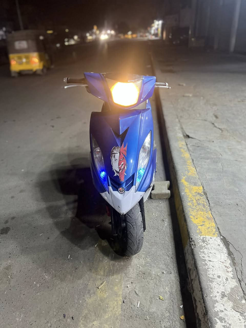 دراجه جيتي ار مكفوله مكينه ما مفتوحه كلشي بيها شغال نوزل 
عداد الكتروني دراجه ما بيها اي نقص سعر 800 وبيها مجل 
رقم ***********
رجائا فقط واتساب 
مكان الحريه
