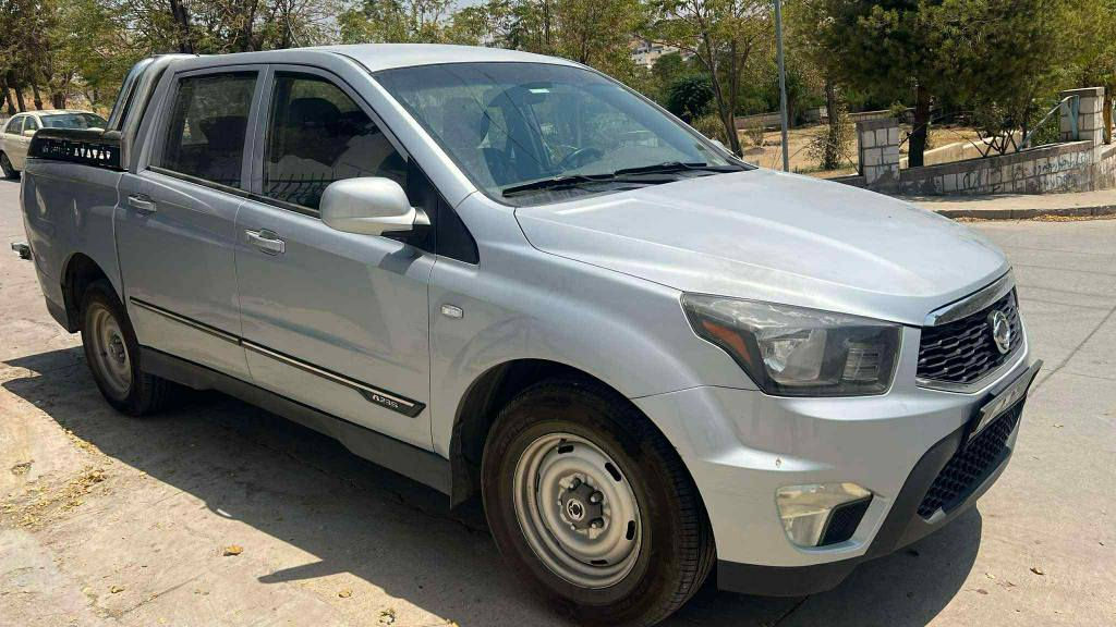 سانگ یۆنگ پیکاب مۆدێل ٢٠١٦
گێڕ عادی 
گێڕ و مەکینە بەشەرت نەکراوەتەوە 
سەیارەکە لە سفرییەوە یەک دەستە 
تەحویل و غەرامە بەشەرت 
کەمێک ساردو کاڵبوونەوەی هەیە
نرخ :١٠٠ و مەجال
ژمارە:*********** السليمانية, العراق
