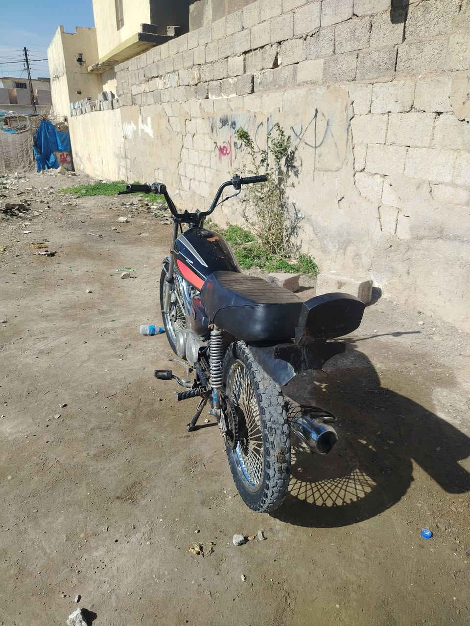 سلام عليكم شباب عندي هاذه الماطور للبيع ح200 بي مجال شراي اتصل عله هاذه الرقم ***********
