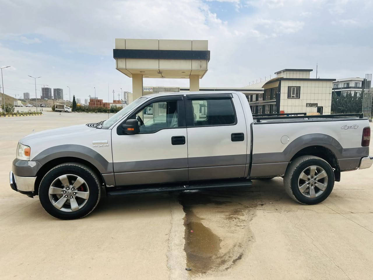 فۆرد f150 مۆدێل 2008 موسو بڕاوە بە شەرت تەبرید ساردو و گەرم ئیشەکات 8 بستۆنی سۆپەر چارج
 زانیار زیاتر پەیوەندی بکەن 
***********
