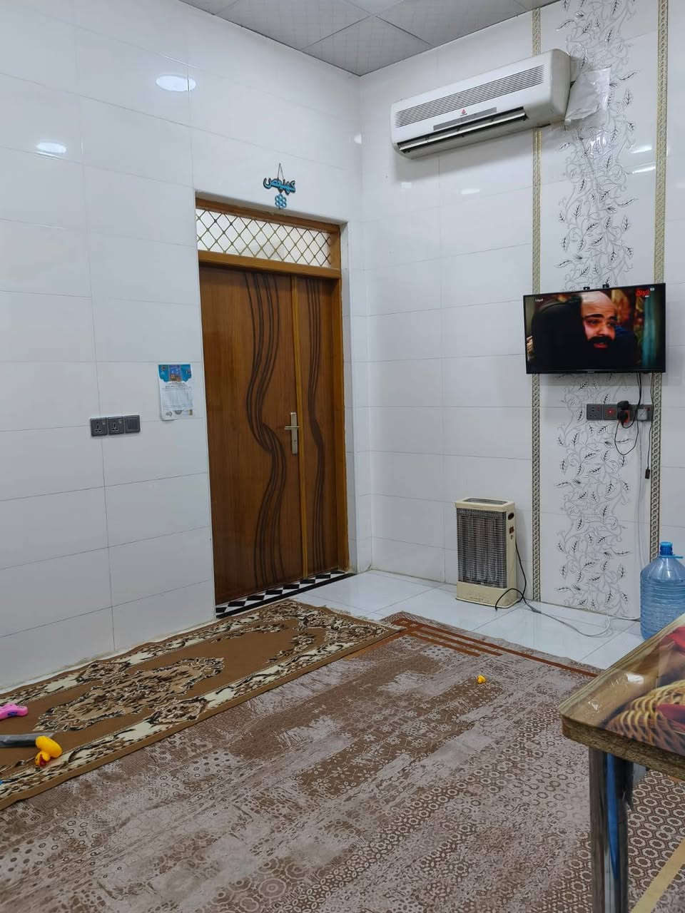 يا الله توكلنا على الله
للبيع بيت طابو صرف  طابقين طابوك كونكريت 
مساحه 160 متر المكان الثوره  متكون من 4 غرف نوم
بنا حديث عرض شارع 8 متر ***********
السعر 250 وبي مجال  البيت مطلوب اسكان 50 مليون
يستقطع من السعر الكلي شعندك من عقارات للبيع راسلني خاص واتساب *********** انور الحسيناوي 
ممكن متابعه للقناة الواتساب ليصلك كل ماهو جديد ويخص العقار 
https://whatsapp.com/channel/0029Vb7cgpDDuMRaptu2gW27
