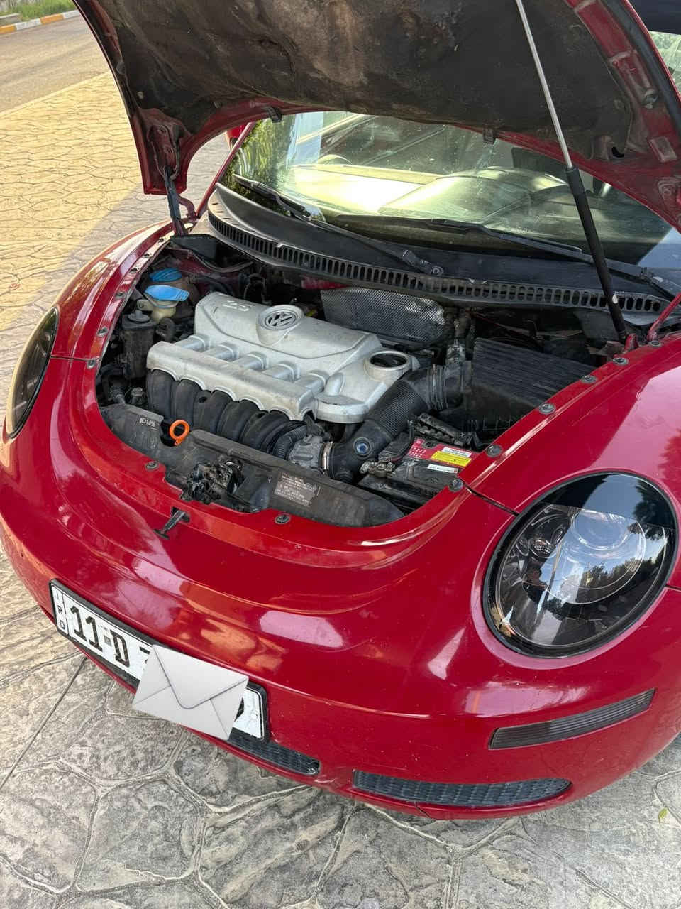 السلام عليكم للبيع سياره بيتل موديل 2009سياره مكينه 2500 خمسه سلندر سياره (S ) كشنات تدفئه شاشه كأمره اشاير بل مري كير ومكينه مكفولات السياره كامله مابيها اي نقص وارد امريكي  بيها ضربه جاملغ شويه من البنيد بدون دواخل صوره الضربه موجوده بل منشور السياره بسمي ثاني يوم احولك 
السياره معروضه70 بيها مجال للشراي 
مكان الشعب حي البساتين  الرقم الموبايل ***********
