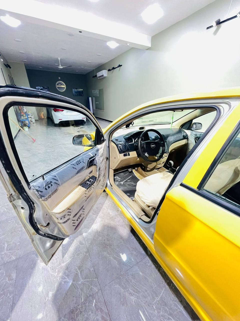 لبيع سيارة افيو 2008🚕
خليجي محرك ١٦٠٠ مسكر رقم بابل🥰
تاخذه مصفره هيئة وغرمات🧑‍✈️
تحويل مباشر
كير مكينه حداديه خير من الله
السعر ٥٨💸 وبيه مجال للطيبين🚕
الاستفسار الاتصال على الرقم ***********
مكان السيارة كربلاء الحر قرب قام مقام الحر
السياره نضيفه🚖 مال شغل على باب الله
السياره مثل ماتشوفه بالصور وبعد احله♥️🚕
