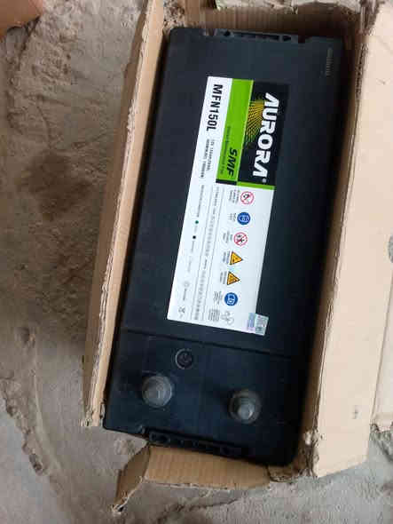 بطاريه جديده فولتيه ١٠٥ اشتريه للعاكسه مايصير للبيع اتصال علا *********** 🙏
