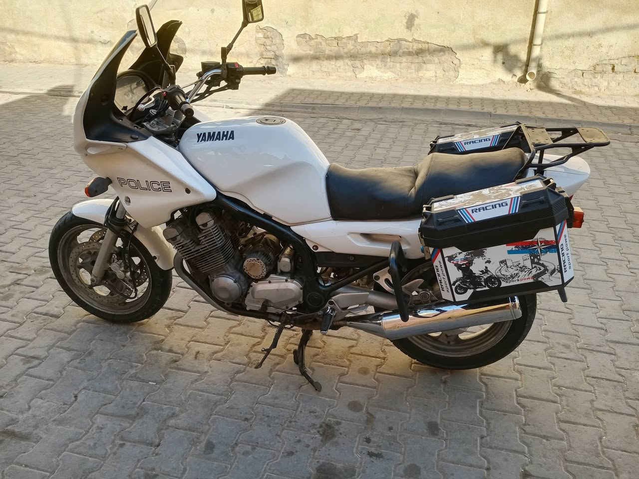 السلام عليكم للبيع ياماها 900بدون رقم سعر 15وبيةمجال هاتف ***********
