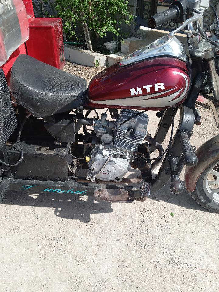 للبيع ستوته تعمير نضيفه رقم وسنويه مديل 10
عنواني بصره تنومه شط العرب السعر مليون و550  وبيها مجال
واتساب ***********
