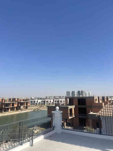 داماك هيلز بغداد
ڤلل مطلة على البحيرات 
للأستفسار: ***********
