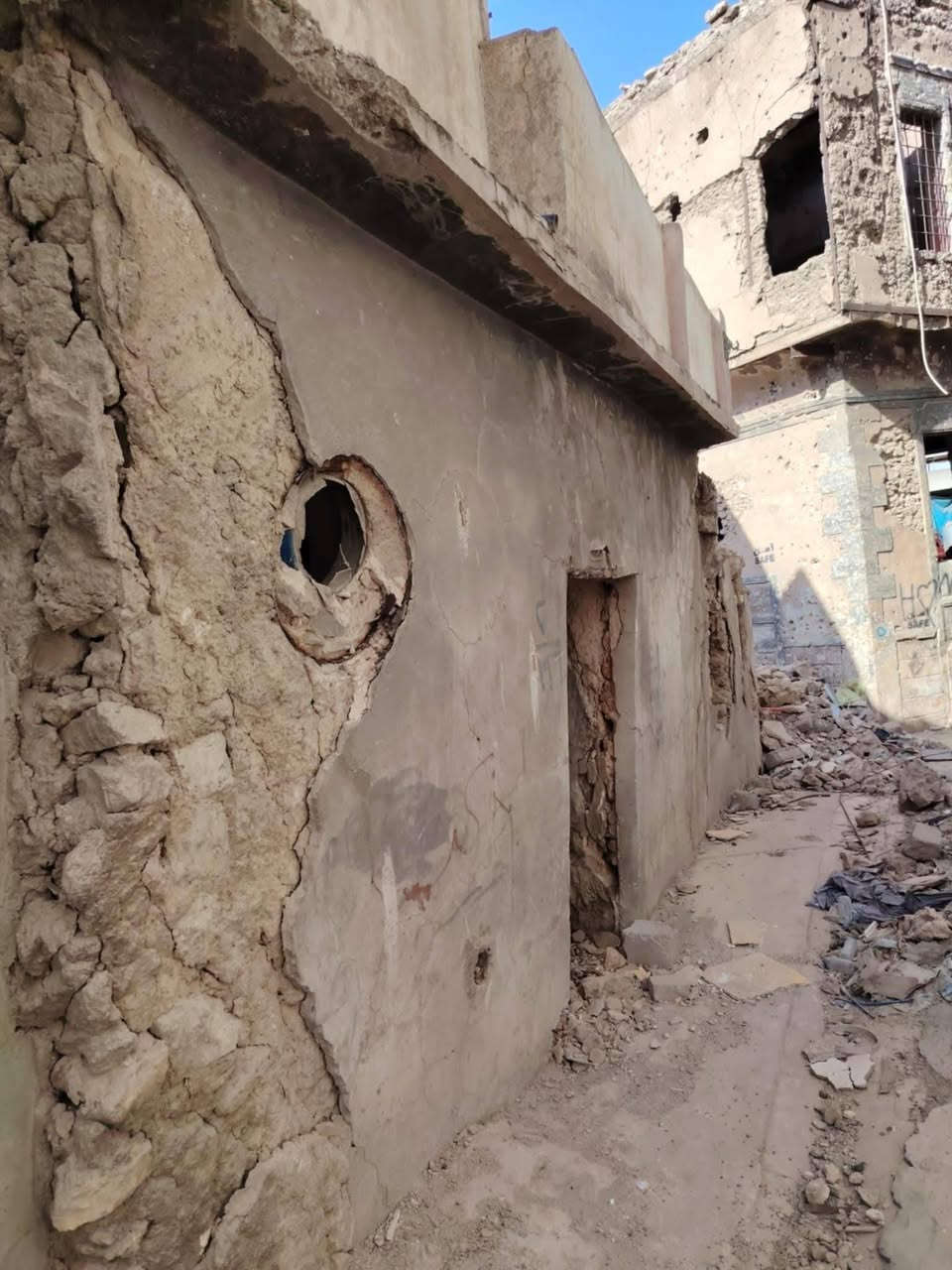 ارض في الميدان خلف طرشي الصقال القديم مساحة 38متر الوجه 14 متر للبيع.
التواصل ***********
