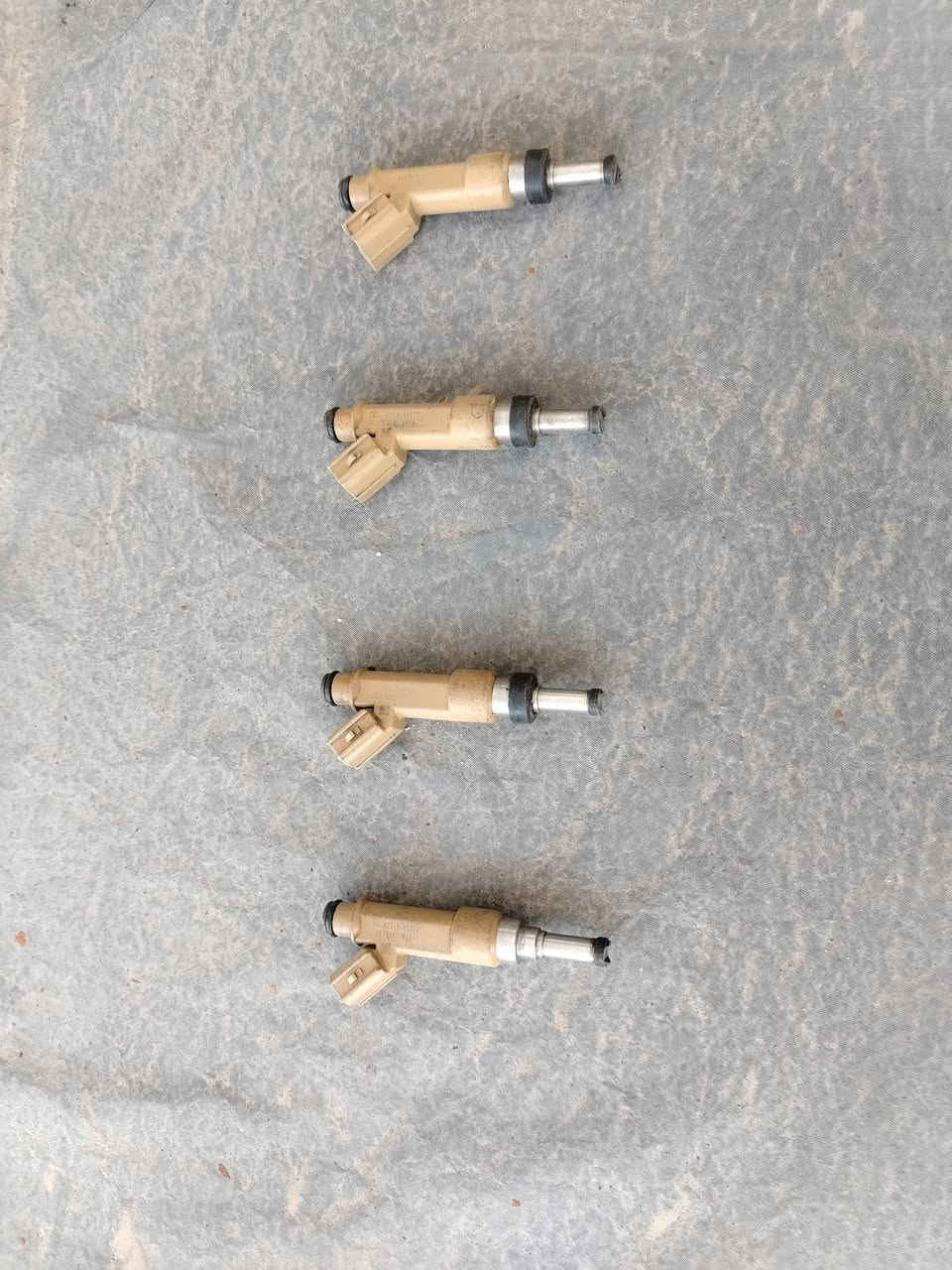 للبيع اغراض كورولا جديدات ***********
