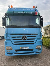 الفلوجه • معرض النايف • شاحنة مرسيدس