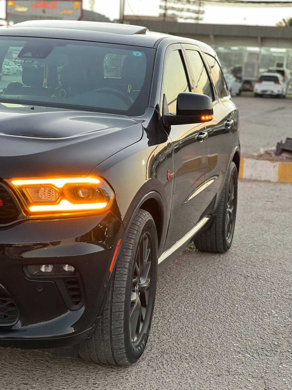 #السياره: دودج دورانكو ار تي ماكس R\T MAX
#عداد_المسافة : 29 الف ميل حقيقي

#الضرر : طرف الجاملغات والبنيد الحادث مواصل للراديتر نفسه بلاديه
صور الحادث بالمنشور
#الرقم : بغداد دولي

#الايرباك : بدون ضرر اي ايرباك

صور الحادث بالمنشور

#المواصفات : 

▪️السيارة : دودج دورانكو R/T MAX

▪️الموديل : 2022

▪️المحرك : 5.7L . V8  (ثمانية سلندر)

▪️حجم الويل : ويل كب حجم 20 اسود مع طقم تايرات بحالة ممتازة

▪️مصابح امامية زنون مع LED مع كشافات دعامية زينون

▪️بصمات عدد 1 للأبواب مع بصمة جنطة وبصمة تشغيل وتشغيل عن بعد

▪️غرفة السيارة جلد لون اسود اصل

▪️فتحة سقف ( سلايد روف ) بالقمارة

▪️رادار امامي مع مانع تصادم

▪️حساس امامي اصل

▪️حساس خلفي اصل

▪️تحذير الخروج عن المسار

▪️تحذير النقطة العمياء

▪️شاحن لاسلكي ( وايرلس )

▪️مقاعد تبريد وتدفئة

▪️كامرة خلفية دوارة اصل مع الستيرن

▪️شاشة الدشبول الحجم الكبير

▪️تحكم فول كهرباء لكرسي السائق والراكب 

▪️ذاكرة كشن

▪️سستم صوت

▪️دفع رباعي 4*4

▪️إشارات على المرايا الجانبية

▪️تحكم ستيرن جهتين بلوتوث وحاكية وكروس سرعة وتحكم صوت 

▪️نظام ABS مانع انزلاق
السعر 322 ورقة بيها مجال 
 للاستفسار ***********
النجف الأشرف
