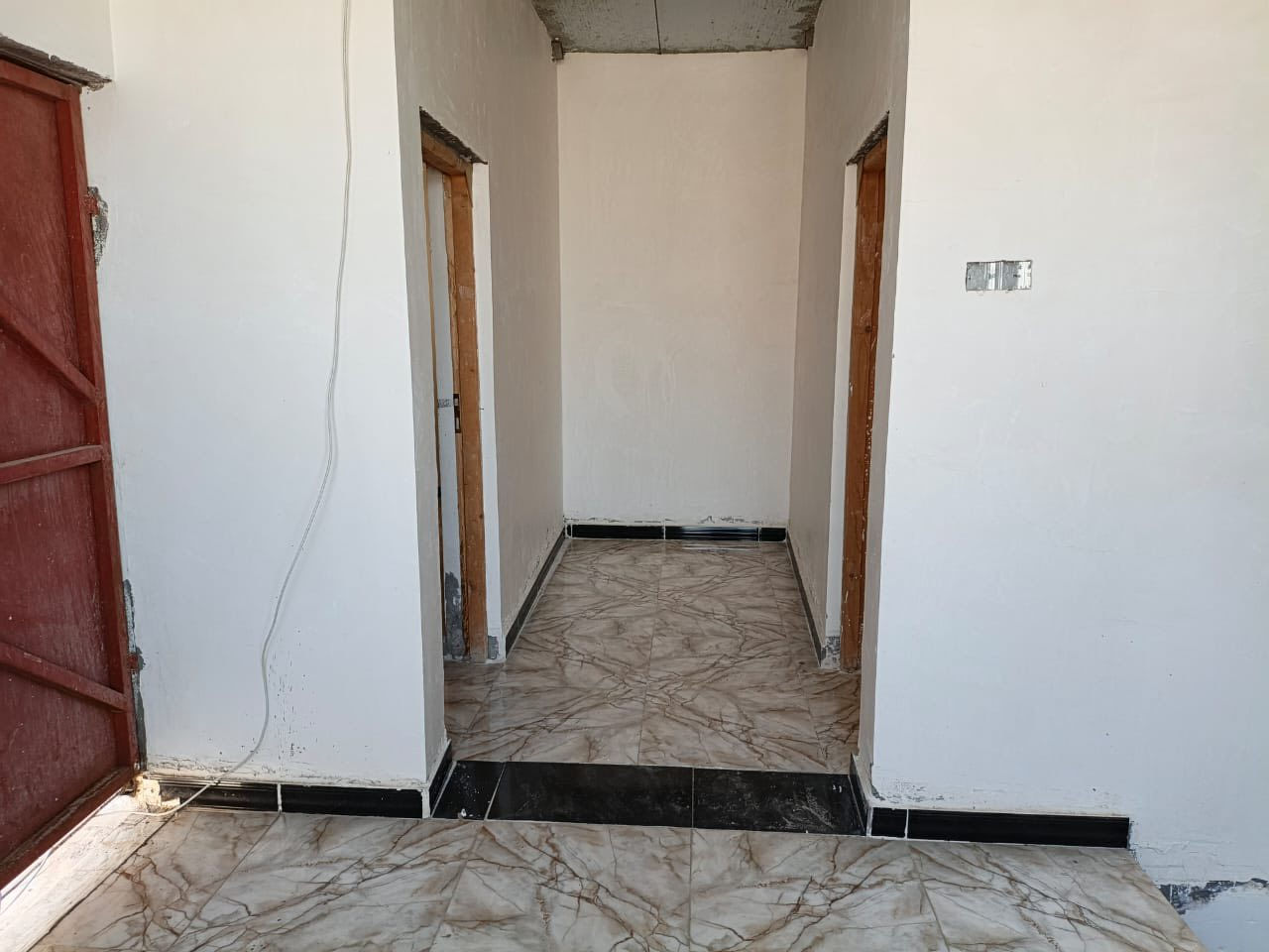 بيت للايجار طابقين 📍
ابي الخصيب الحي العسكري
اجاره ٢٧٥الف بس 
للاستفسار ***********
