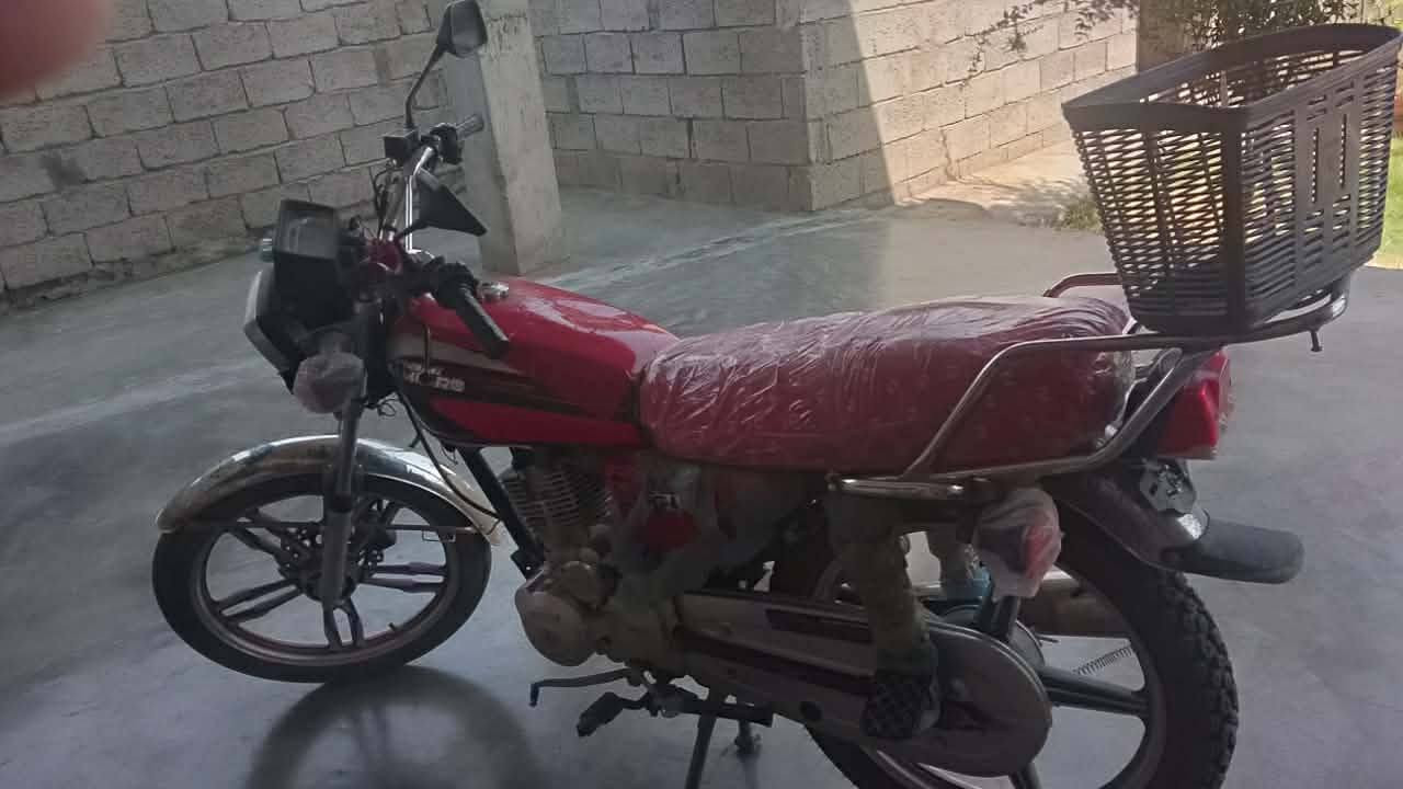 السلام عليكم موطور للبيع نامة برو موديل 2020 مبدل بستم فقط نشاط فول السعر 400 وبي مجال ويرهم مراوس بجني بلكين نضيف الاستفسار الاتصال *********** مكاني ناحية الزاب
