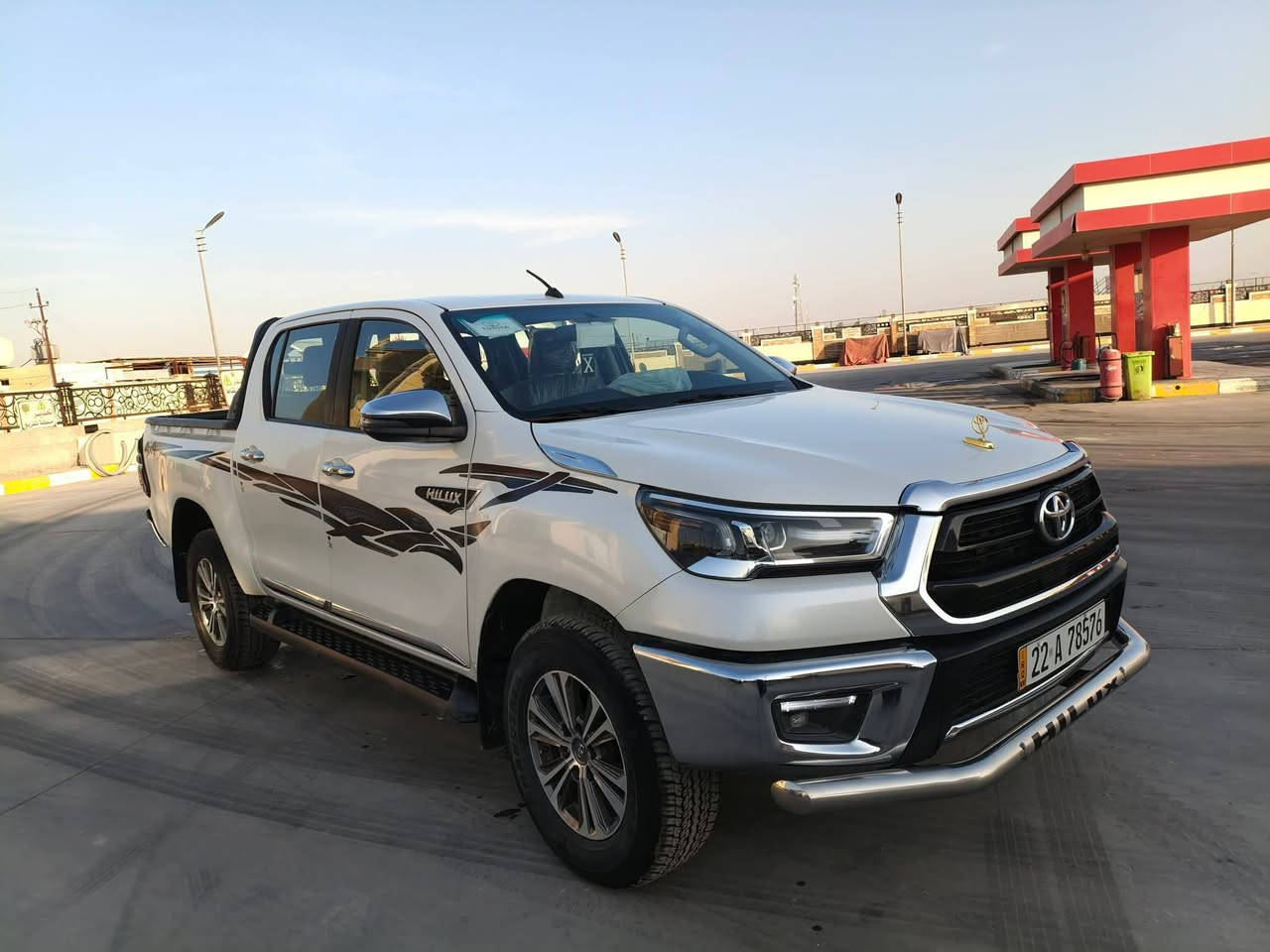 السلام عليكم تيوتا هايلوكس فور ويل 2022 مكفوله كفاله عامه سياره جديده ماشي 100 سعودي  باب اول بصمه فول مواصفات كير عادي  مثبت سرعه تبريد خلفي رقم اربيل   تحويل بسمي السعر 3 دفاتر  وبيه مجال  استفسارر على هاذه رقم ***********
