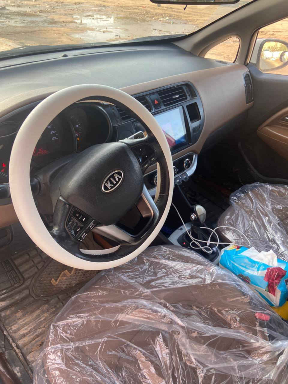 سلام عليكم 
 كيا ريو موديل 2012 رقم اربيل انكليزي سنويه 2032
مكينه وكير كفاله 
السياره أحله من الصور
بيها 3قطع بدون دواخل 
السعر 77 وبيها مجال قليل 
مكاني نجف 
للاستفسار *********** النجف, العراق
