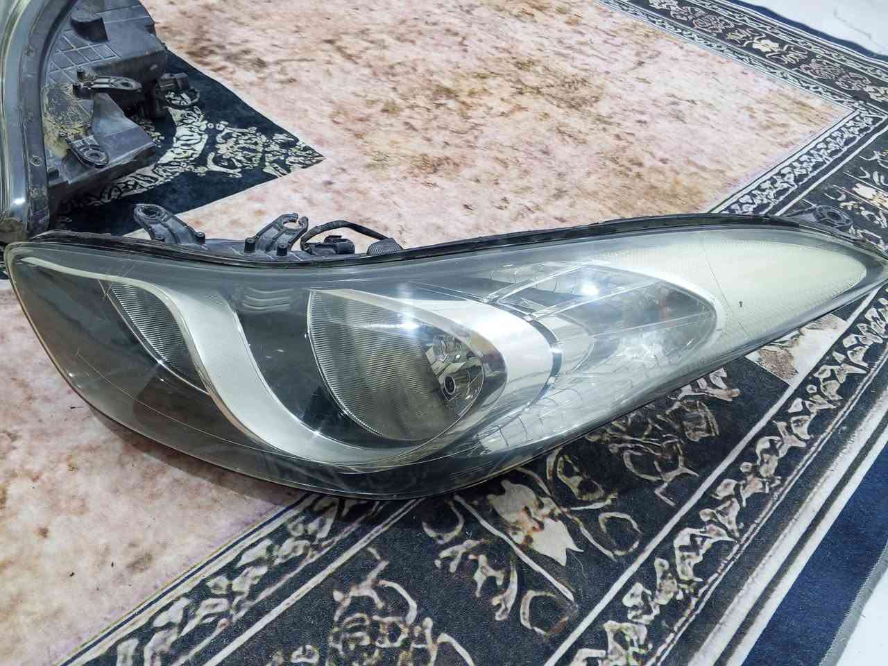 السلام عليكم اخوان لايتات اللنترا مضلع خليجي من يرهم من موديل 11 الى13 نظيفات العظم مالتهن اصلي تفصيخ بس الجامات مو اصليات السعر 65الف للاستفسار اكثر المراسله خاص او الاتصال ***********
