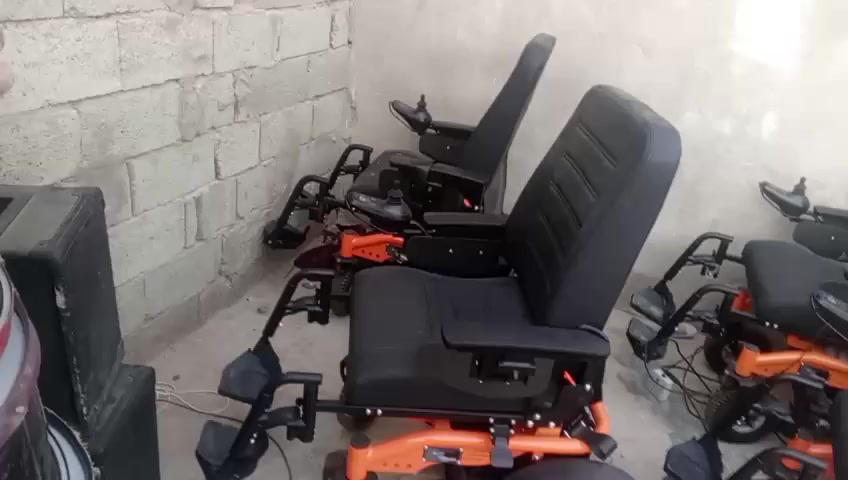 سلام عليكم
متوفر عربانه شحن الحجم الكبير درجه أوله
العنوان النجف الكوفه 
للاستفسار الاتصال على الرقم *********** السعر واتساب
