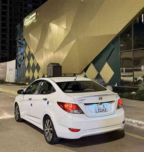 السلام عليكم  
اللبيع أكسنت خليجي فول مواصفات
الموديل 2015
تحكم ستيرن
سلايت
محرك 1600
ويل گب گروم
أشاير بالمري 
تبريد ثلج
تايرات جديدة
ماشية 58 km حقيقي
سياره جاهزه وأستعمال شخصي
بأسمي رقم بغداد الجديد سنويه نتهاء صلاحية ٢٠٣٠
السعر وبيها مجال بسيط 114 !!
مكان السياره بغداد اليرموك اربع شوارع
رقم الهاتف / ***********
