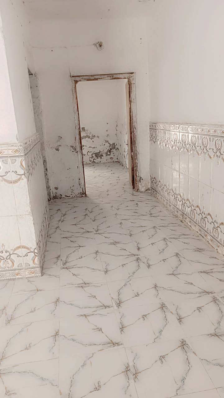 بيت زراعي بالاسكان الصناعي للبيع اومراوس 100مترامامي بنزله الثانيه ***********
