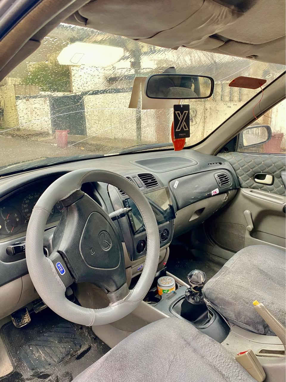 مازده 323مؤديل 2004 كير مه كينه ته بريت به شه رت عاز بنزينه پيشى پشتى جه مپيكى خه فيفى هه يه ته نها مه سته ره كه ى كه ميك كردتوه سحر ٧٢كه ميك مه جال ژم *********** أربيل, العراق
