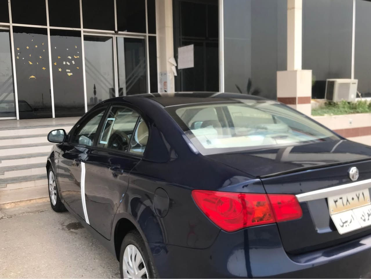 ئیم جی مۆدیل ٢٠١٢مەکینە (15)بی تۆربۆ سێ پارەچەی سبوخە بی داخلی سەیارەکە توندو تۆلە   بەناو کردن ووەکالە بەشەرت 
*********** أربيل, العراق
