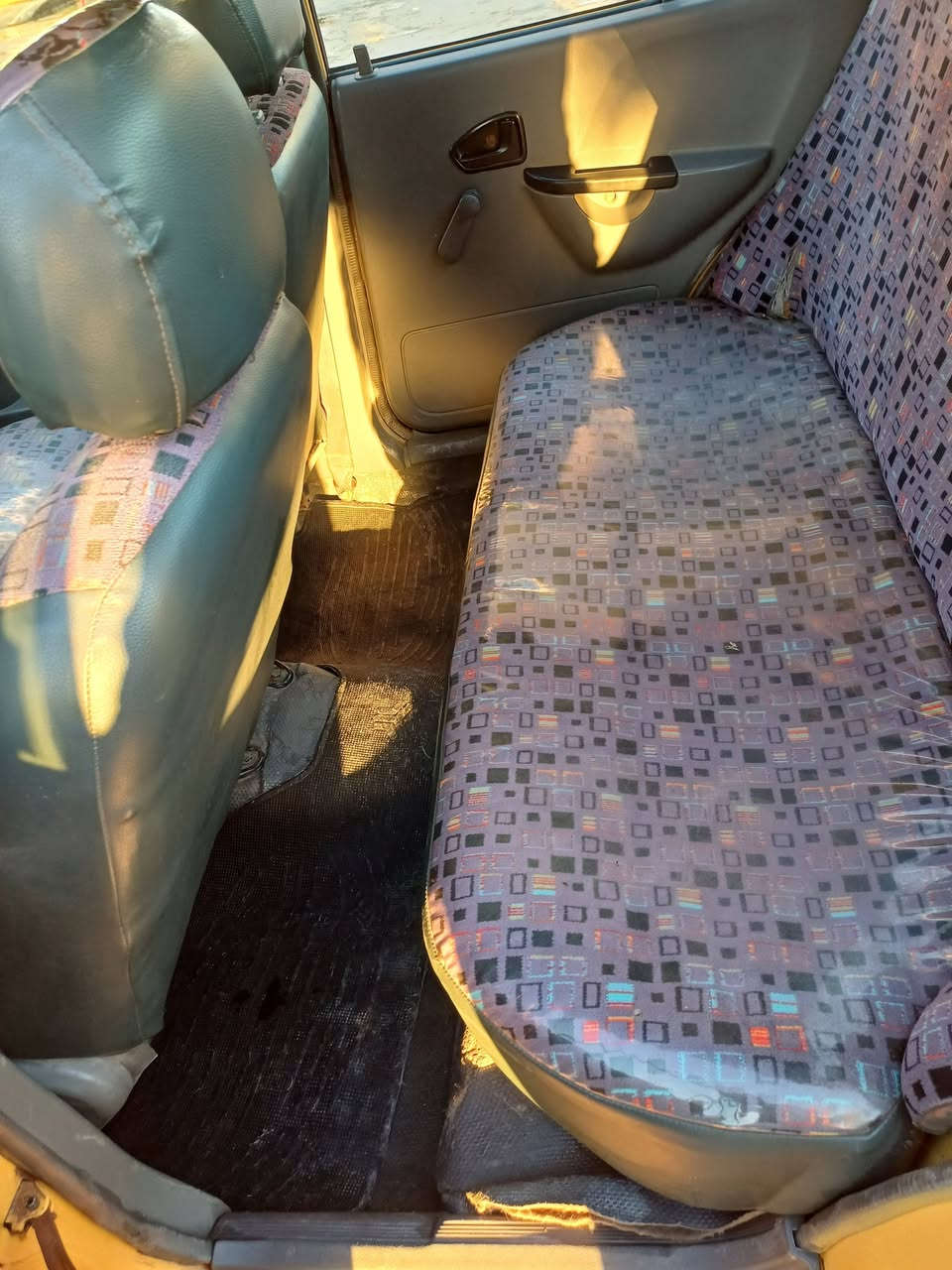 السلام عليكم
سايبا 2015 للبيع 

رقم بغداد انكليزي بأسمي 

كفالة كير محرك شواصي جديدة غرفة وارضيه مدوشمة مشط جديد درامات تخم تاير جاهزة وكاملة ١٠٠%

مصفرة هيئة وغرامات 

السعر ٣٥ ورقة 

مكاني نجف 

***********
