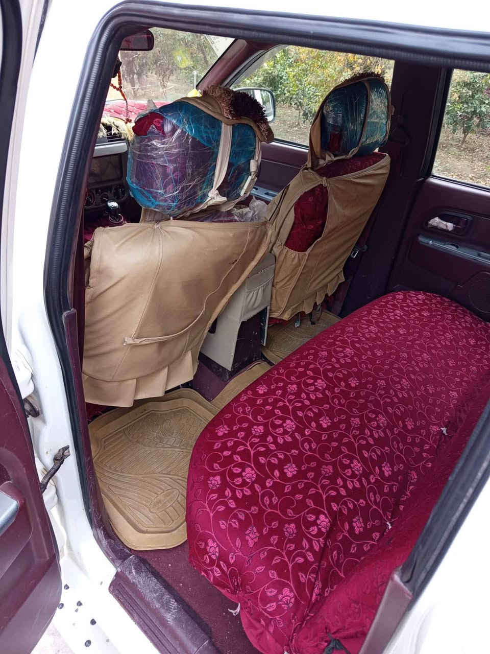 السلام عليكم
كريت ويل للبيع موديل 13 
مكفوله كفاله عامه تبريد تدفئه 
سنوية ل 29 
السعر 83 بيها مجال
***********
المكان ديالى الخالص
