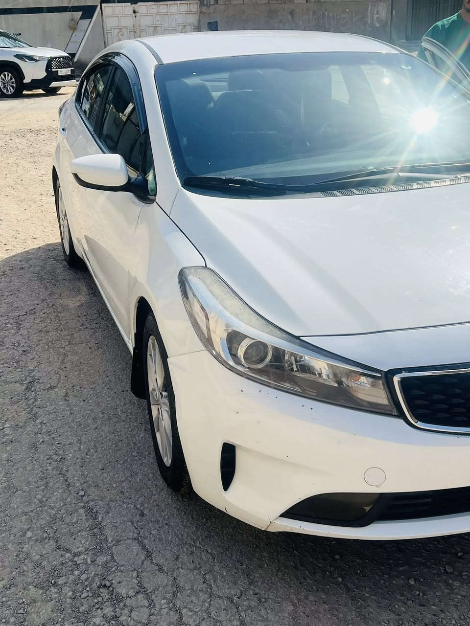 كيا فورتي موديل 2017 مكينه كير شرط مكينه 2000 دوش صدر جديد رقم ديالى دولي بسمنه شرط تحويل صبغ حزام بدون دواخل تبريد تدفئه كله شغال سياره جاهزه بعد احلى من صور السعر 95 وبيه مجال استفسار على رقم *********** مكان سياره ديالى بعقوبه المفرك
