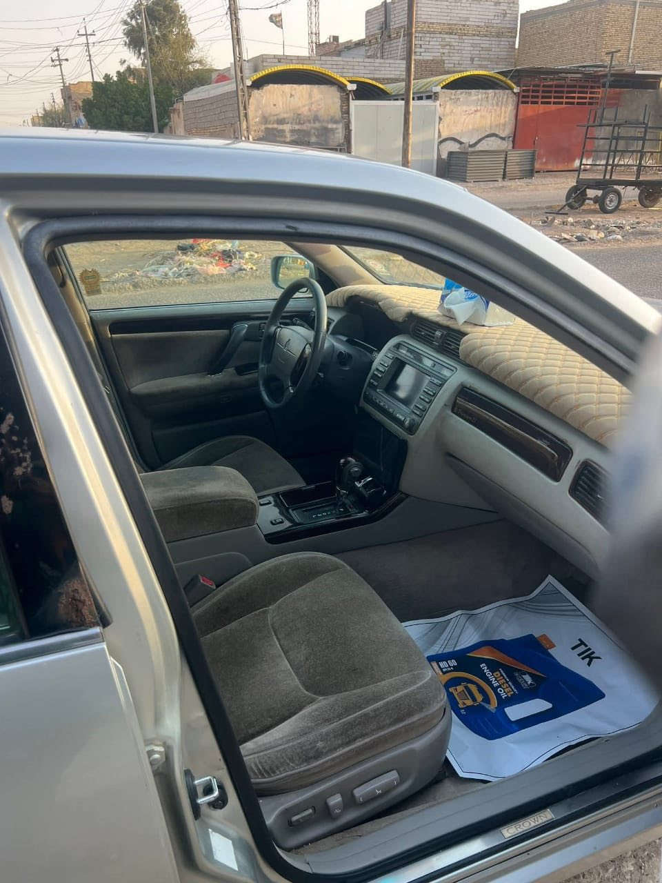 ادوات ادوات متومه ارقام وسنويه بغداد الماني
ملكه ادوات كصه جنطه 
حداديه وتخم تاير بشرط
دكمتين 
شاشه 
السعر 32 وبيه مجال 
مكاني ميسان 
***********
