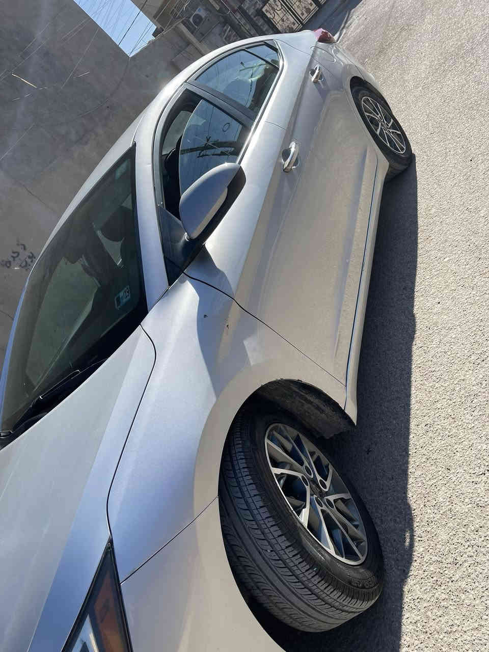 السلام عليكم
النترا 2019 وارد امريكي 
رقم بغداد بأسمي مكينة 2000 دوش
السونار مرفق مع الصور والسيارة جاهزة مابيها اي نقص كاملة متصرف عليها شي السعر 122$ 
وبيها مجال للاستفسار ***********
