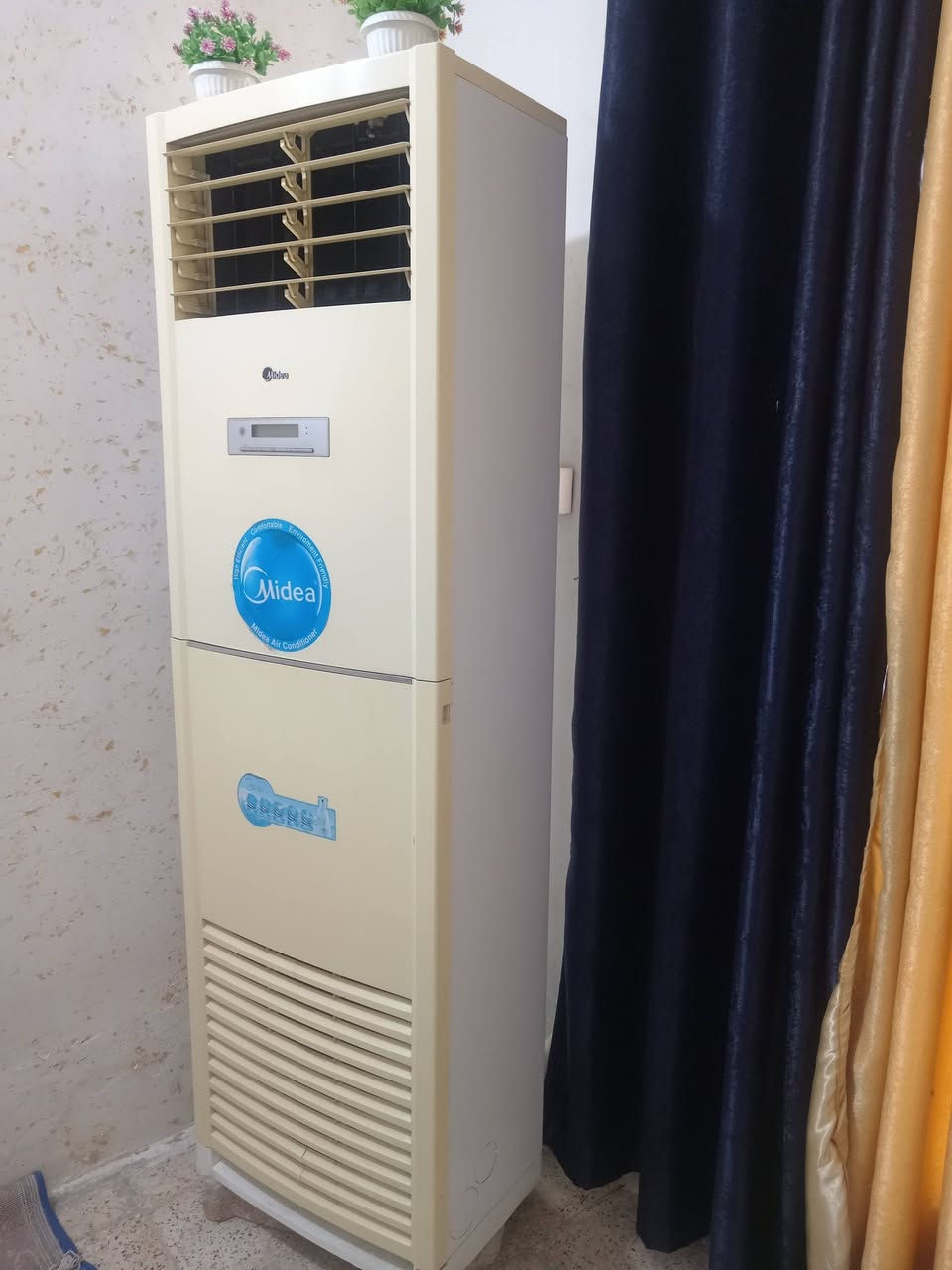 سبلت للبيع ميديا 3 طن
شغال نقص غاز
سعرة ٤٠٠ الف
مكاني كربلاء
***********
