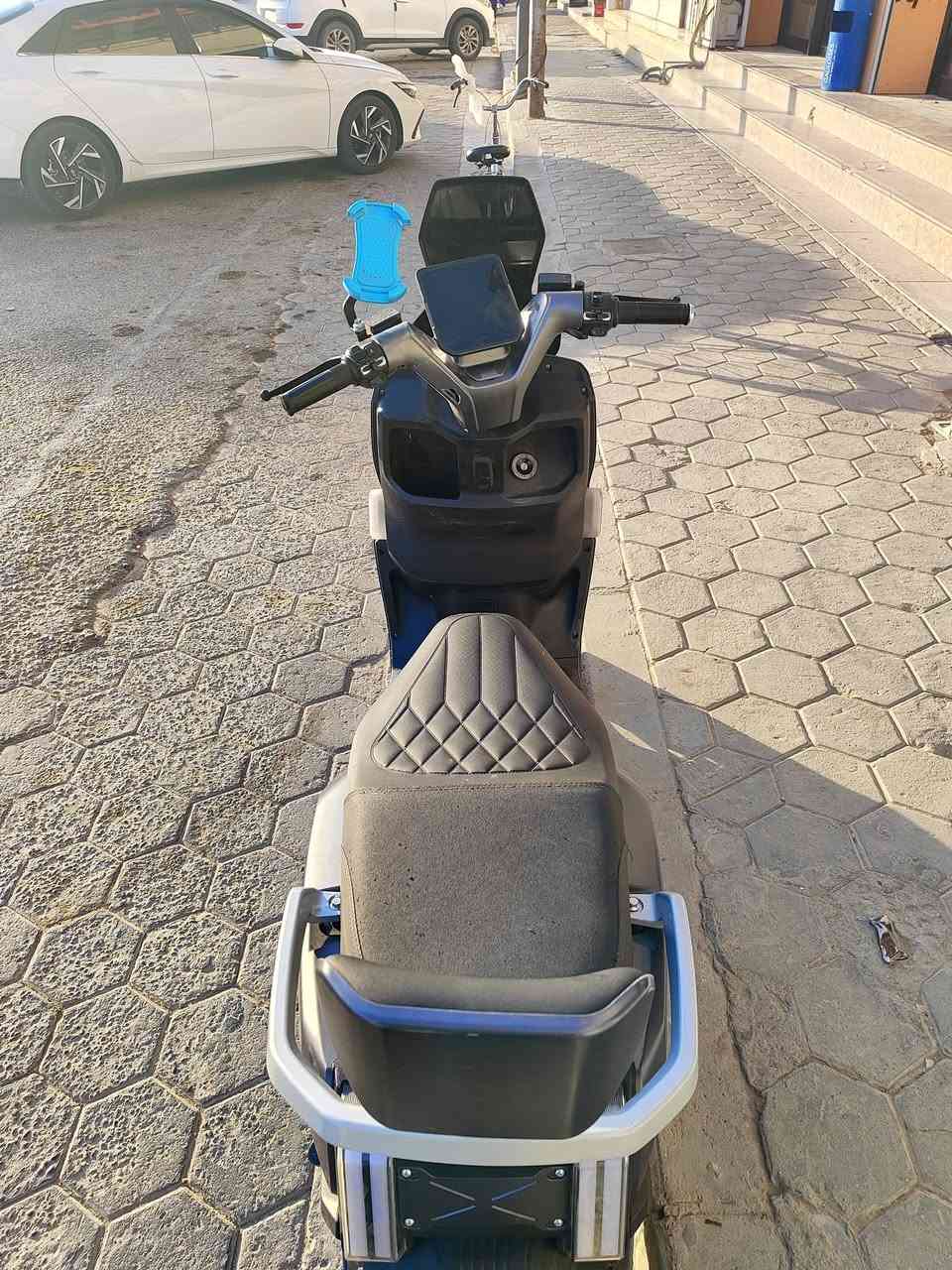 دراجه  موديل 2026 كهرباء 
6 بطاريات 

ماطور 2500W اربع سرعات سرعة 120 km 

بريكات امامي خلفي ديسك 

دبل دبلات امامي خلفي 

درع امامي مع جك نصفي و جك كامل 

دبل إشاره مع أربعة أشاير 

رماش عالي ناصيي 

كشن تطريز جلد 

صندوق كبير يسع 

مخرج شحن هاتف 

مع الشاحنه الاصلية مع بصميتن  ومفتاحين

السعر 900 الف قابل للتفاوض استعمال  ثلاث اشهر


**إذا كنت صاحب هذا الإعلان وتريد حذفه لأي سبب، رجاءا أرسل رسالة إلى الدعم الفني**