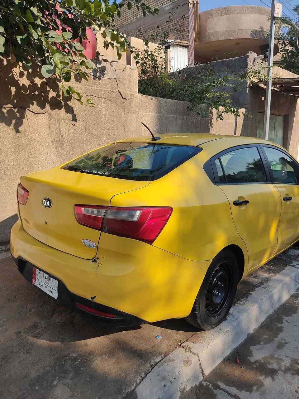 سلام عليكم
كيا ريو موديل 2017 حادثها صندوك معمر نفسه السيارة كلها ليبل واحد الجاملغ الامامي بيه معجون،  بدون ايرباك بيها طخه خفيفه بالجاملغ  الخلفي التبريد عاطل سعر 78 بيها مجال 
***********

