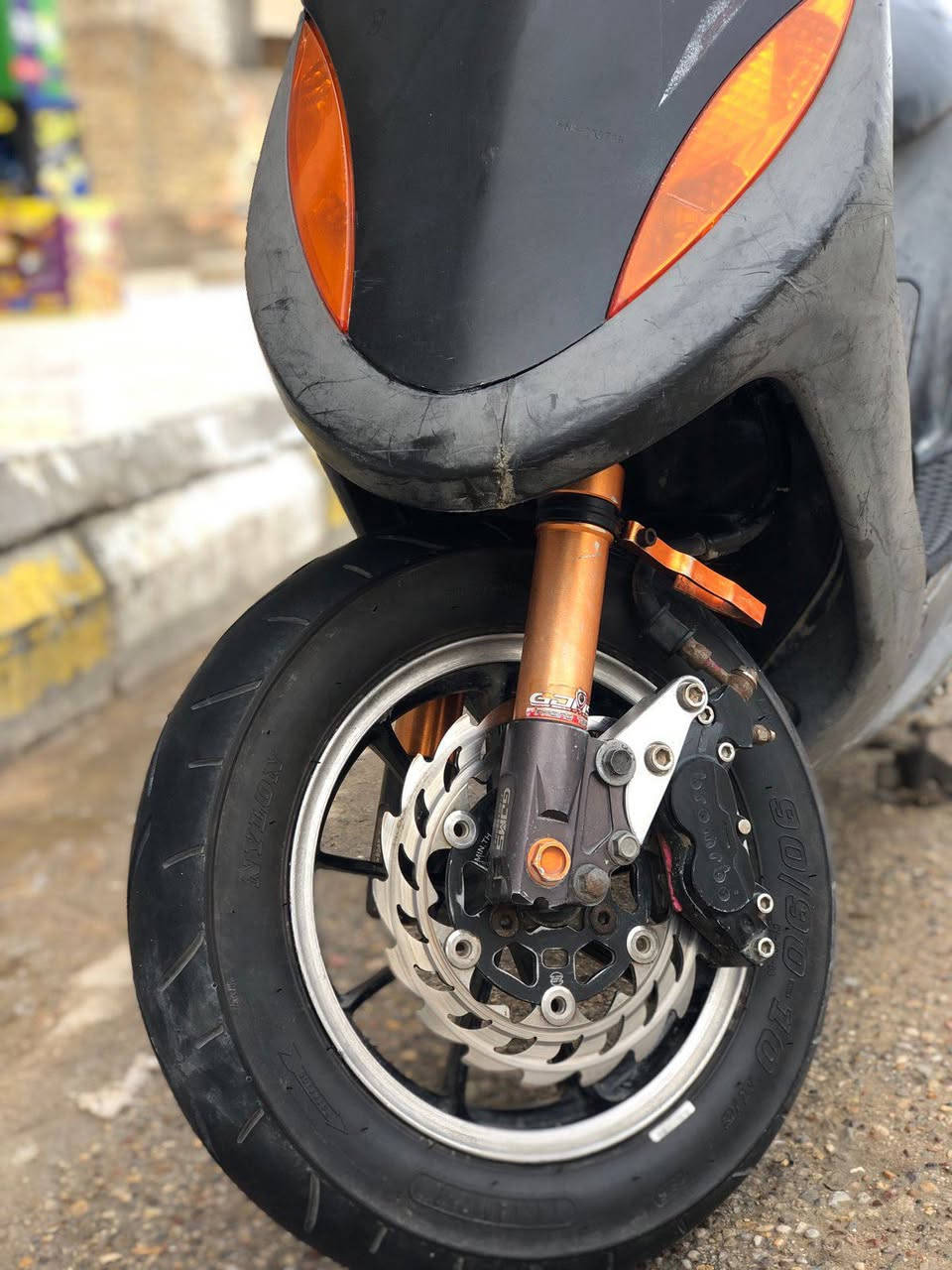 سلام عليكم ماكس عدله بلاد 50بلاد ما مفتوحه للبيع نضيفه شغاله من الطول الطول ما عوزه شي تزويد بلاد  وكزوز اف ام بلاد وياها بلادد
ويل بلاد دبلات بلاد فج عنبار  صينين بلاد .بل خلفي بلاد شوته اربع ولفات قطره دهن بلاد قبق فلاوين بلا
 قطره مال قير بلا
 لعابه مال بريك بلاد  ناصرية مركز سعر 850بيه مجال ***********
