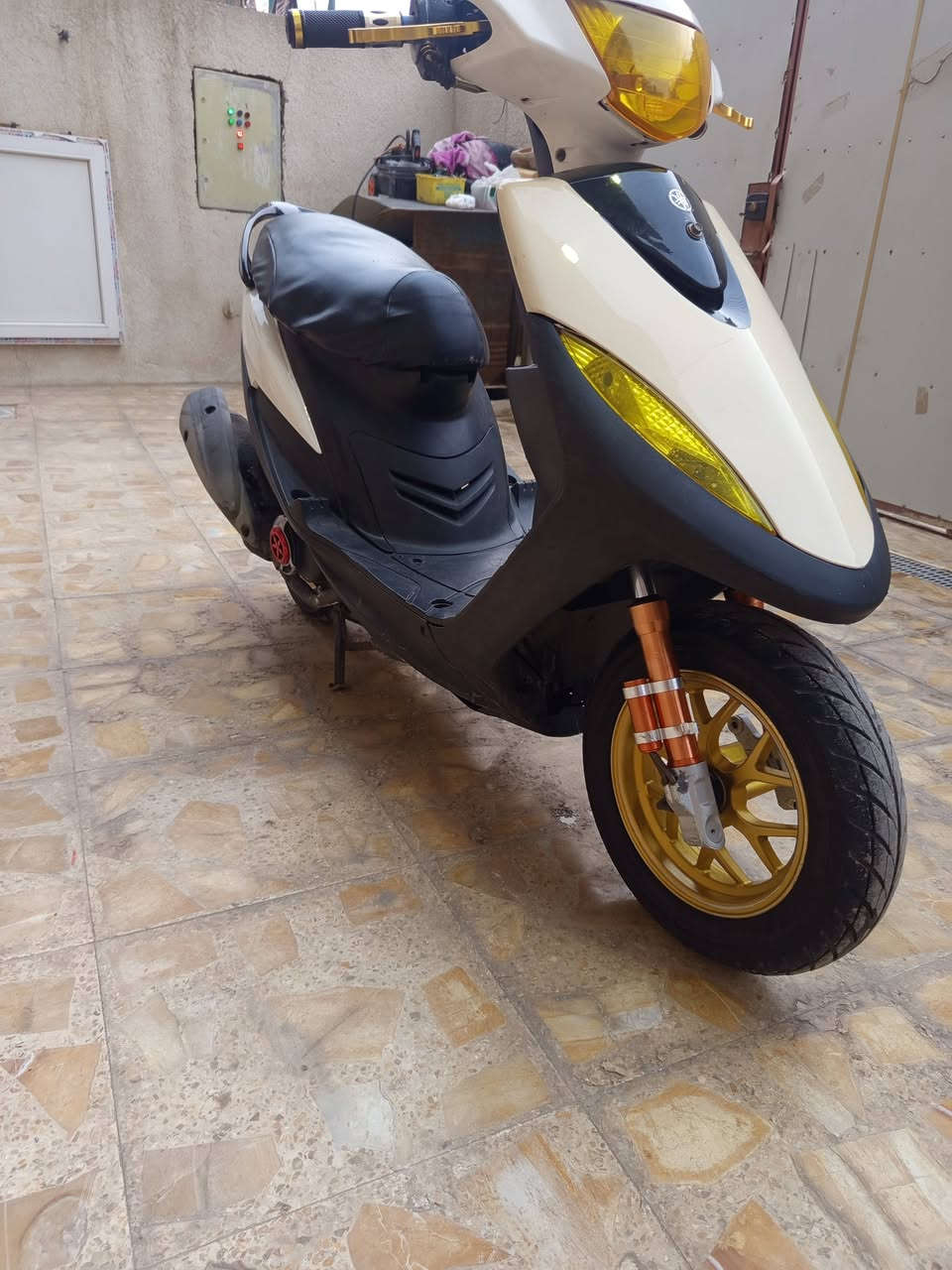 سلام عليكم ماكس عدله للبيع او المراوس
الفاصيل /

لايت 

سلف 

هندر 

سكنات امامي خلفي 

الدراجه مامفتوحه بوشه 55
الدراجه مزوده تزويد رياضي كامل 

عايزها  باتري فقط عنوان كربلاء     السعر 500وبيها مجال 

الرقم *********** +متواجد خاص
