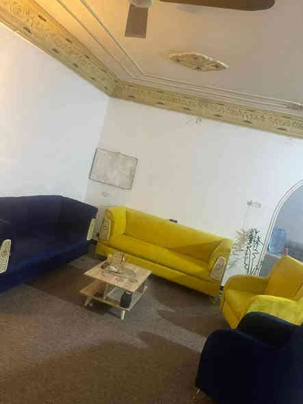 تخم تركي نضافه ١٠٠بلميه بعده جديد بدون ضرر اخذناه ب٧٠٠ نريده ب٣٥٠ قفله ٨ مقاعد العنوان بغداد البلديات الصحفيين ***********
