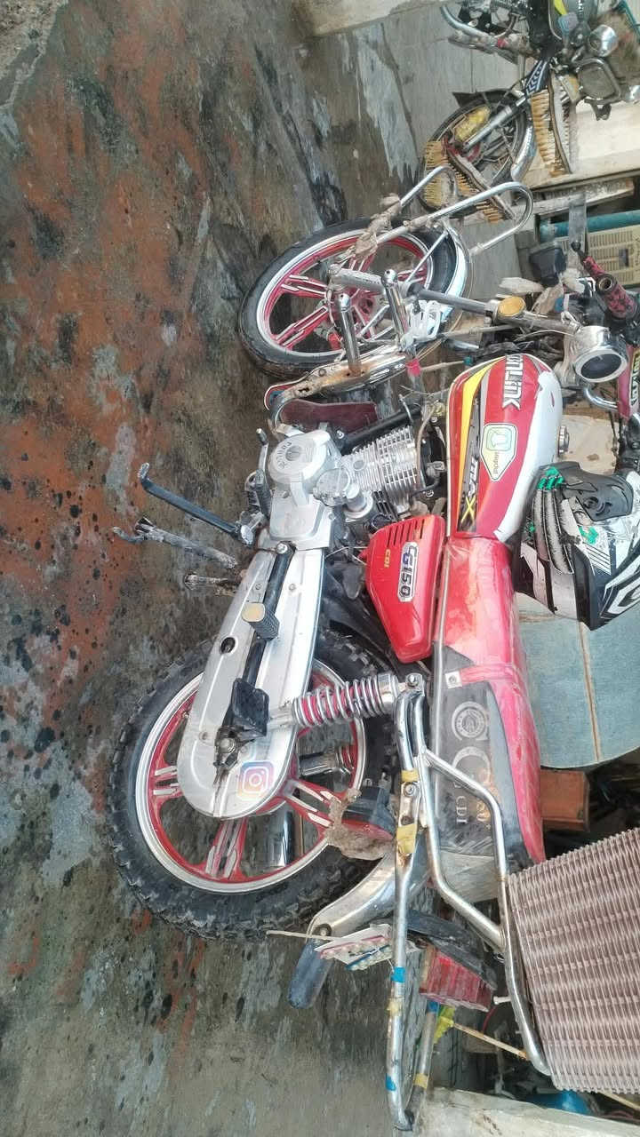 السلام عليكم
ماطور للبيع 2022جديد محرك مامفتوح شرط 
كهربائيّات كله شرط منفيس موجود جديد مال جناي 
السعر 575بي مجال ملاحضه اني مكلف بل نشر لا تراسلني 
اتصل ‏‪***********‬‏
