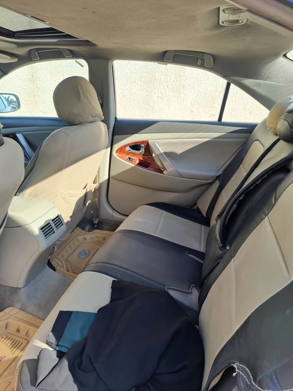 سلام عليكم تيوتا اوريون 2009 خليجي فول مواصفات مابيه صبغ شرط السونار والفحص 
6Vمشروع وطني لل2027
بيه بارد بين الجاملغ والباب عكس السايق  
تراي السيارة حلو بيه نقص بس الاذان مال مكينه الزيتيه الاماميه 
السعر 105$بيه شويه مجال 
استفسار اكثر انتصال ***********
*********** او مراوس فيوجن 17 1819
