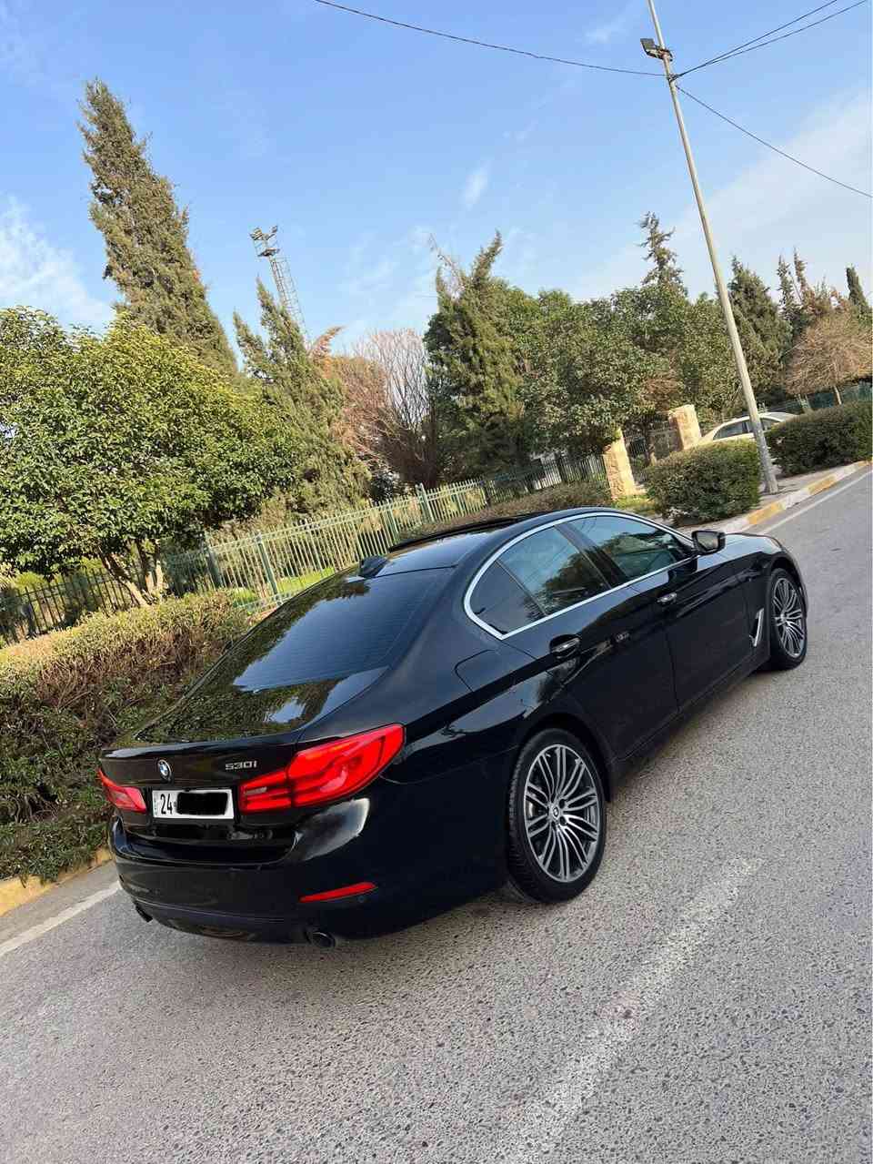 Bmw 530i 2018 sport line 
فول مواصفات ١/١ 
داتاشو 
سلايت 
داخل ليد 
كشنات ٧٠٠ 
ضرر سيارة بنيد مبدل بيلاد 
نص باب و نص جاملغ صبغ بدون دواخل 
فعص سنوية هزة كل جيديد 
مكان اربيل 
سعر خاص 
*********** واتساب موجود أربيل, العراق
