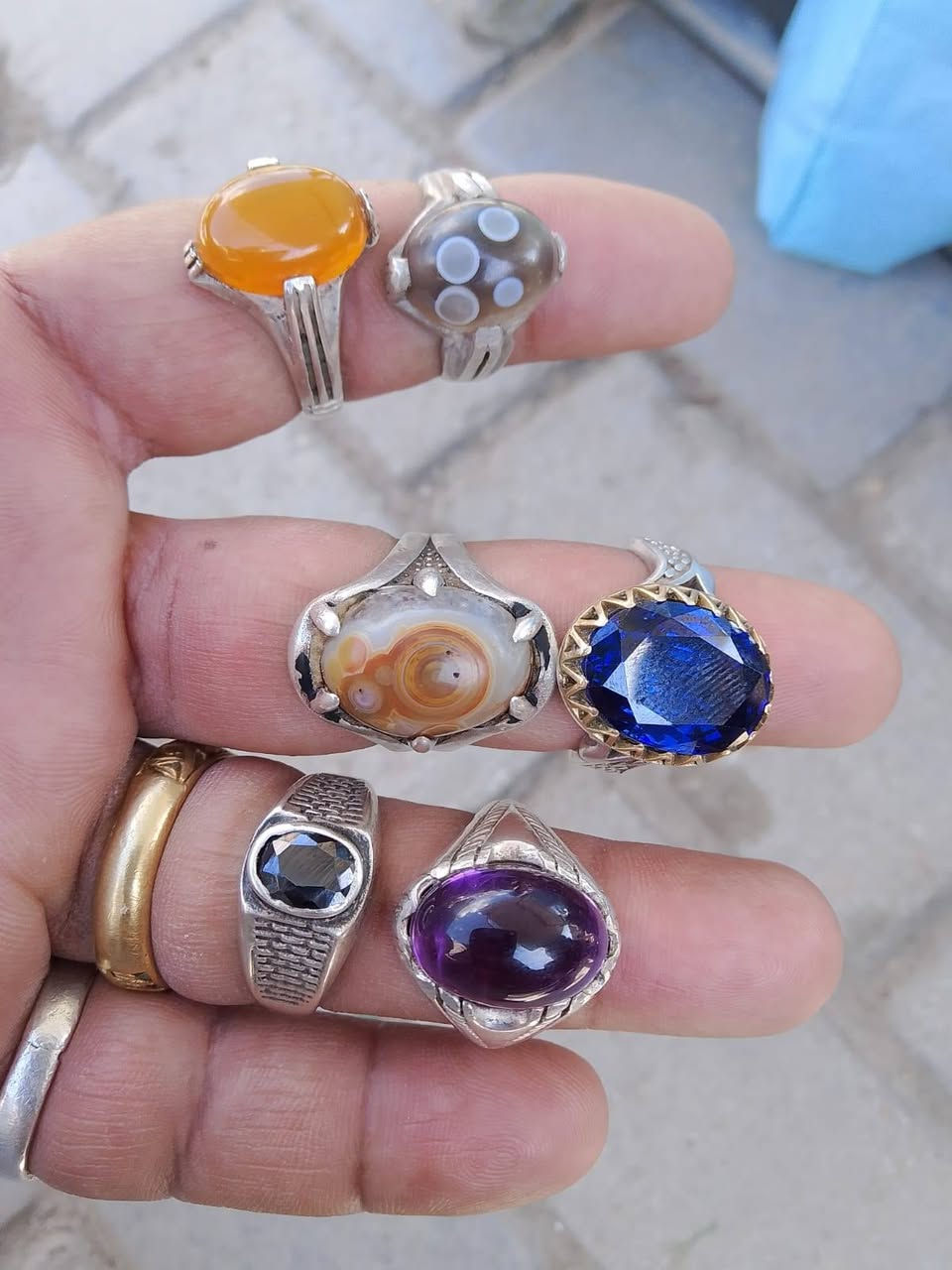 السلام عليكم خواتم العدد 11قطعة بيعها شلعه كاملة السعر 300مع التوصيل


**إذا كنت صاحب هذا الإعلان وتريد حذفه لأي سبب، رجاءا أرسل رسالة إلى الدعم الفني**