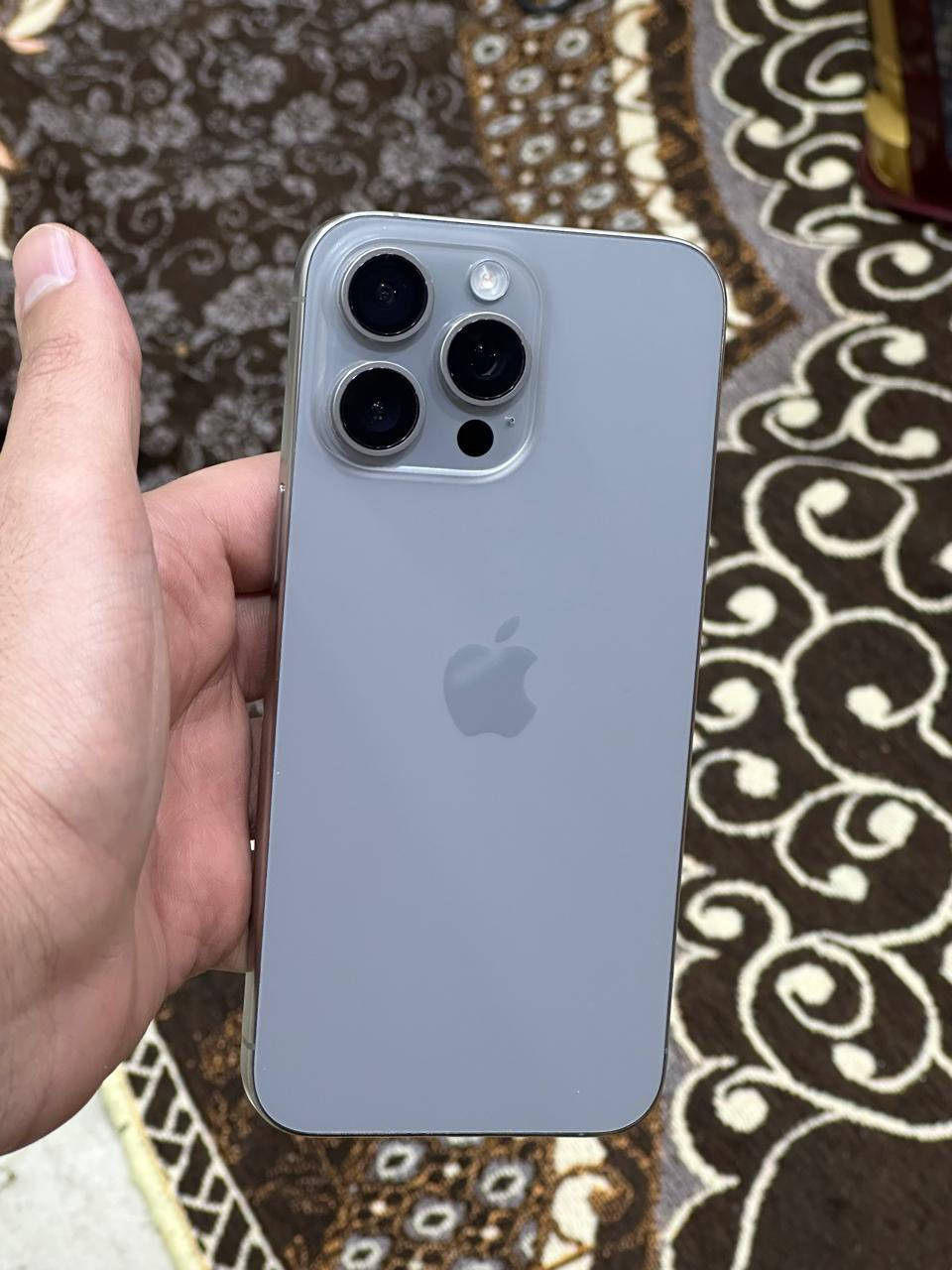 سلام عليكم جهاز 15PreMaxلون تيتانيوم ذاكره ٢٥٦بطاريه٨٦ جهاز مبدل شاشه مال تفصيخ ونوعيه زينه كلش السعر خاص الاستفسار***********
