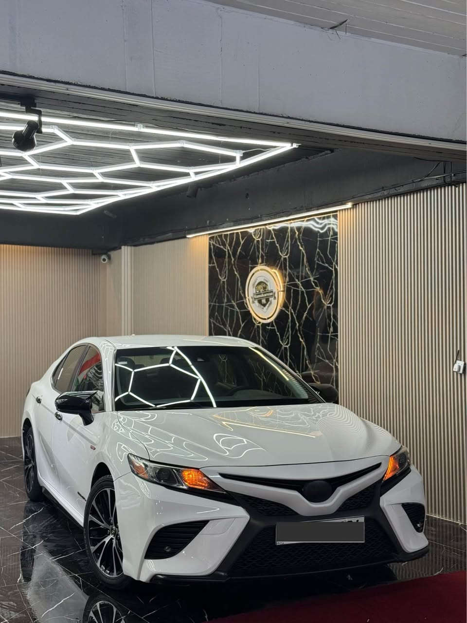 بەناوی خودای گەورە
Toyota camre SE 2018
*********** Vibar whats app  
تۆیۆتا کامری ٢٠١٨ se
رەنگی سپی بەفری مواسەفاتی se  سەیارەکە رەقەم یەک جوان و پاکە کوشن جلد شاشە گەورە ڕادار تەحدیل سورحە 
ئەوتۆ فول لایت لید 
بەردی گزۆز ڕادار هەمووشتێکی بەشەرت  فول مواسەفات هەموو گیانی بەشەرت سەیارەکە زۆر پاک و لۆک ماوەتەوە بی چال بی شوخت 
سەیارەکە دوپارچەی بۆیاخە قەپاخ سندوق و جەمەلاخی دواوەی سەکن سەیارەکە لۆک لۆکە یەک ٢٥٠  مەسرەفی نیە تازە ڕۆنی گیر و مەکینە گۆراوە بە شەرتی هەموو شتێک
گیر مەکینە کارەبای تەقە و رەقە هەموو گیانی بەشەرت سەیارەکە رەقەم یەک جوان و پاکە بەشەرتی وەکالە و بەناو کردن ڕەقەم هەولیر
نرخی ١٧٠ گەلا و مجال
ناونیشان ڕانیە حاجیاوا
فایبەر وەتس ئەپ
*********** السليمانية, العراق
