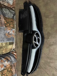 شباك مال دعاميه النترا من موديل اعتقد 12 لحد ال 15  اصلي نضيف كلش قيم ...