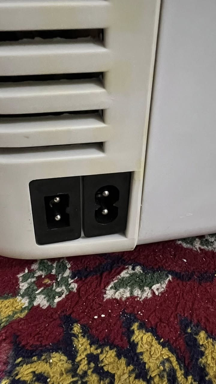 السلام عليكم
طلعة ثلاجه بهذا الشكل مال سياره تشتغل عله الكهرباء والجداحه مال السياره 
نطوني سعر بما يرضي الله


**إذا كنت صاحب هذا الإعلان وتريد حذفه لأي سبب، رجاءا أرسل رسالة إلى الدعم الفني**