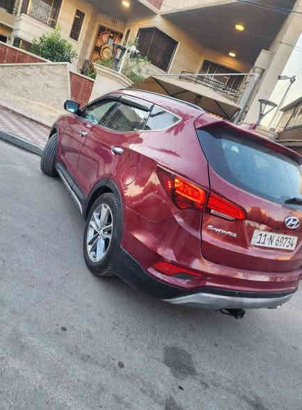 سلام عليكم للبيع فقط 
هيونداي سنتافي ٢٠١٧ وارد امريكي
 فول مواصفات 1/1حادثه موضح بلصور بس بقبق صندوك وباقي مكفول رقم بغداد الدولي 
مواصفاته ماشيه ٩٣ الف كيلو متر 
محرك الفين تيربو 2000 
بصمه تشغيل وابواب 
بنوراما كامله 
كشن كهربائي +تبريد تدفئه بلكشن 
5 راكب 
شاشه كبيره كامره دواره 
كشنات خلفي تدفئه 
حساسات أمامية وخلفي 
سايد بريك بصمه 
تبريد قطعتين 
تحكم ستيرن فول 
جنطه كهرباء 
وظعيات قياده 
وباقي مواصفات معروفه رقم بغداد الدولي تحول مباشر السعر ١٦٠ ورقه وبيه مجال 
مكاني بغداد الدوره اي استفسار الاتصال بلرقم.    ***********
             ***********
