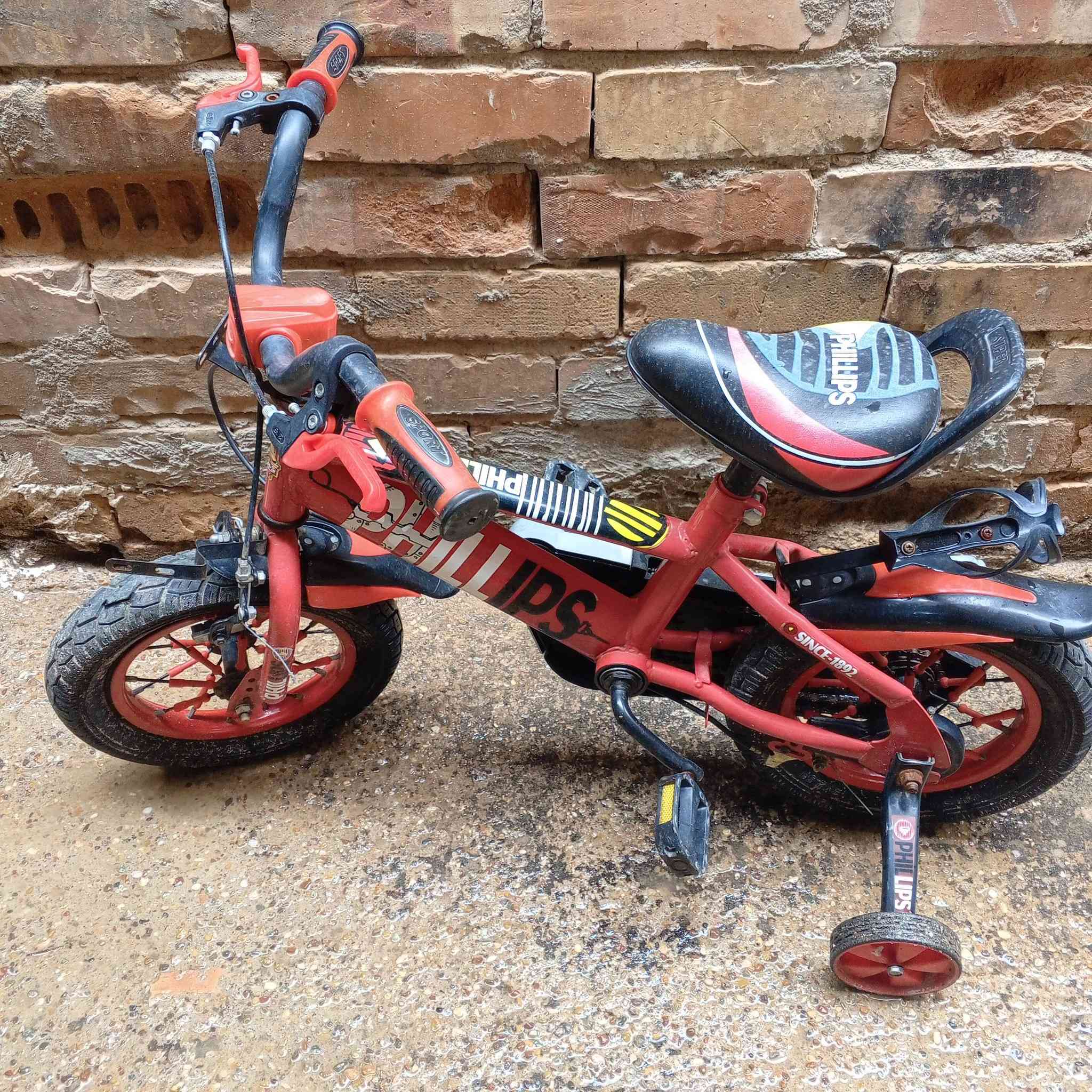 للبيع


**إذا كنت صاحب هذا الإعلان وتريد حذفه لأي سبب، رجاءا أرسل رسالة إلى الدعم الفني**