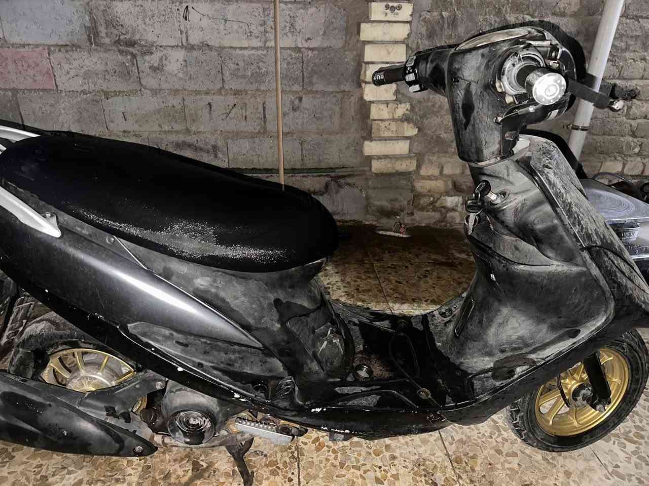 السلام عليكم
🔴ماكس عدلة بوشة 55 نكرة سلف وهندر 

🔴دراجة شلعة قوية ومعدل

🔴بيها تزويد وياله وشيال وتحوير شيال مال رجل 

🔴كاملة من كلشي نقصها فقط واير مال عداد 

🔴سعر 550 وبيها مجال مكاني جغيفي ثانية

مسعجل عالبيعة جماعة المراوس لتوصلني


**إذا كنت صاحب هذا الإعلان وتريد حذفه لأي سبب، رجاءا أرسل رسالة إلى الدعم الفني**