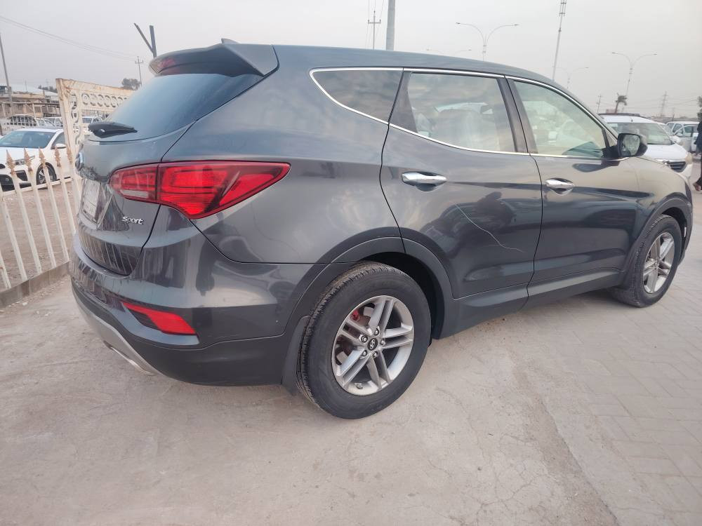 للبيع سنتافي 2017 وارد أمريكي
حادثه تبديل جاملغ وبنيد وباب صبغ والباقي كفاله جاهزه من كلشي ماشيه 140 رقم ذي قار مشروع وطني سنويه ل27 سياره نص فول السعر 133 وبي مجال مكان سماوه مركز ***********
